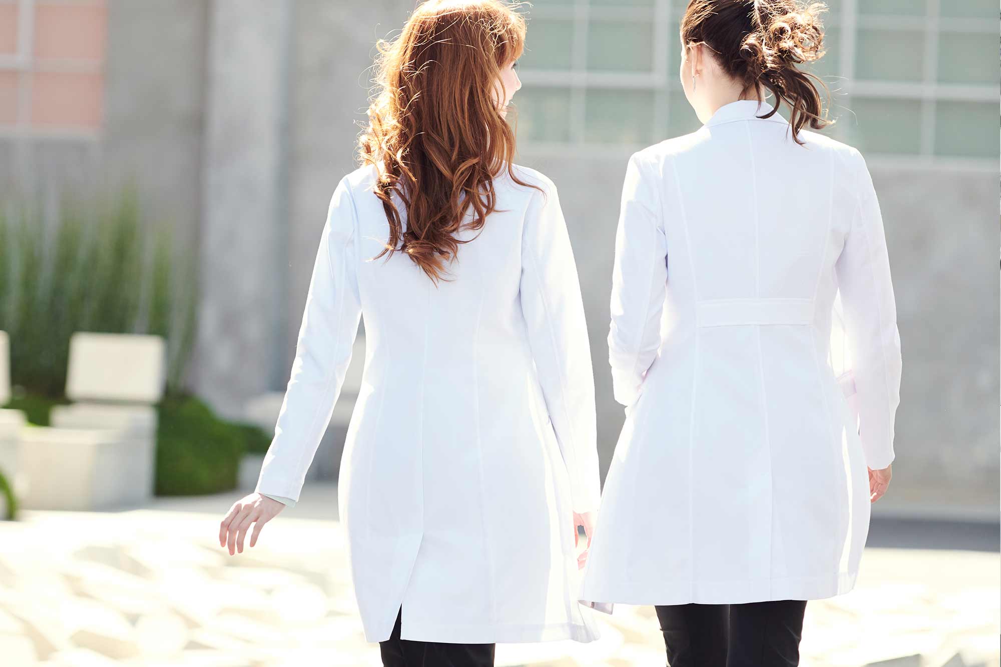 WHY DO DOCTORS WEAR WHITE? THE HISTORY OF THE LAB COAT