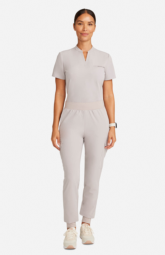 Women's Scrub Set: Taiga Welt Pocket Top & Bosque Jogger Pant, WMS Warm Stone | grey, large