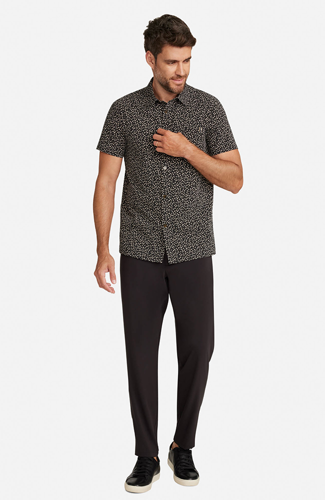 Men&rsquo;s Button-Up Short Sleeve Print Scrub Top, , large