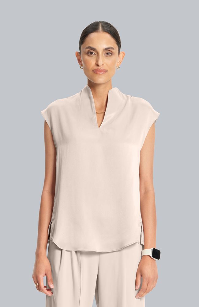 Women&rsquo;s Silk Dolman V-Neck Scrub Top, TAT Toasted Tan | brown, large