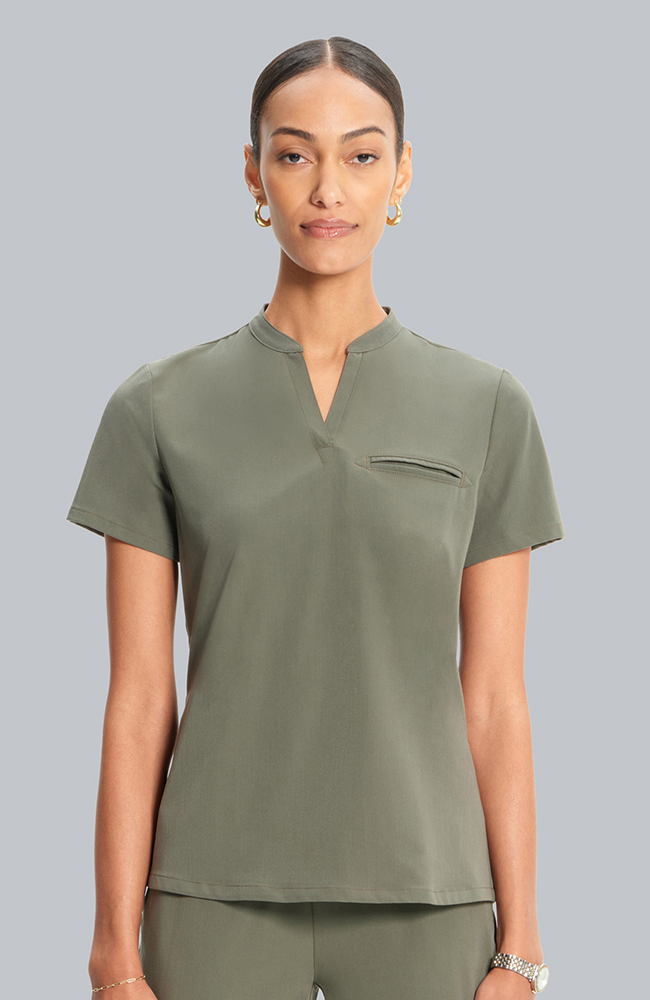 Women's Taiga Welt Pocket Scrub Top, OLV Olive | olive, large