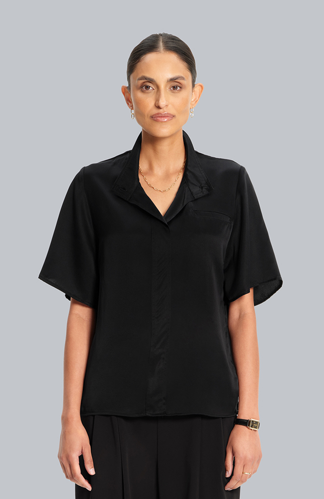 Women&rsquo;s Silk Stand Collar Scrub Top, BLK Black | black, large