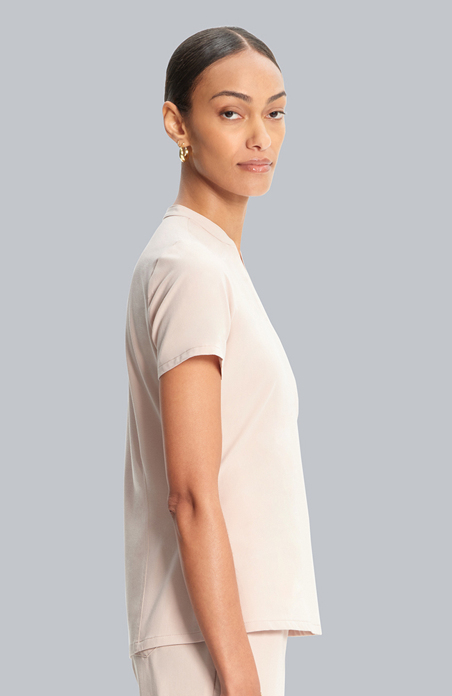 Women's Taiga Welt Pocket Scrub Top, TAT Toasted Tan | brown, large