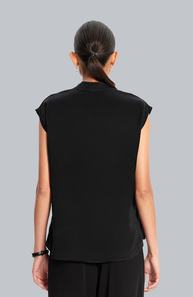 Women’s Silk Dolman V-Neck Scrub Top, BLK Black, large
